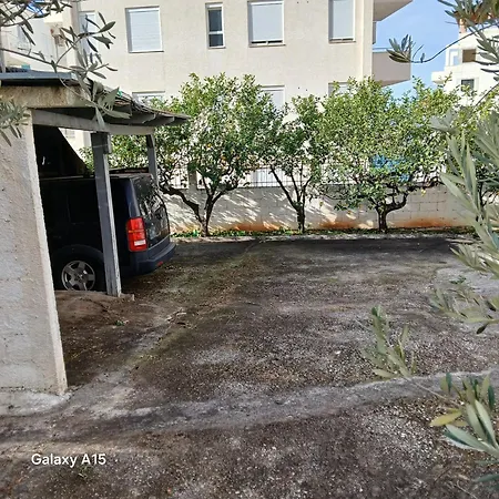 Apartment Me Pamje Deti Uji I Ftohte