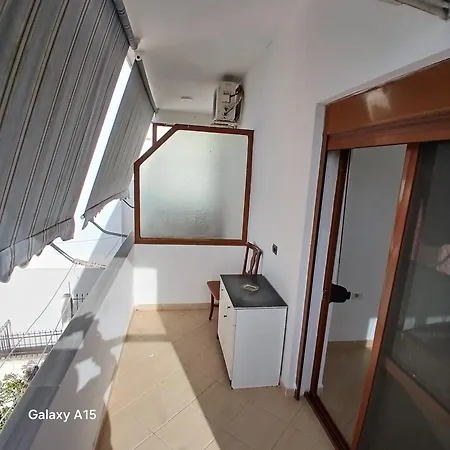 Apartament Me Oborr, Me Pamje Deti